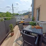 Am Schlosspark Apartman *