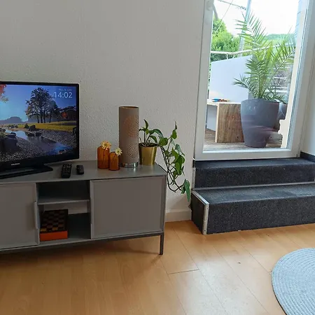Am Schlosspark Apartman *