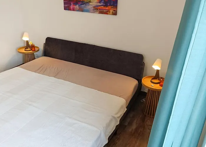 Am Schlosspark * 本多夫